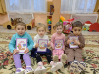 Поздравление с днем матери детей младшей и средней групп (детский сад №2 г.Острогожск) 2022 г